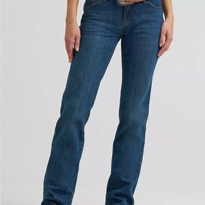 Denim Wrangler Q Baby Straight Leg Women's Jeans NWOT